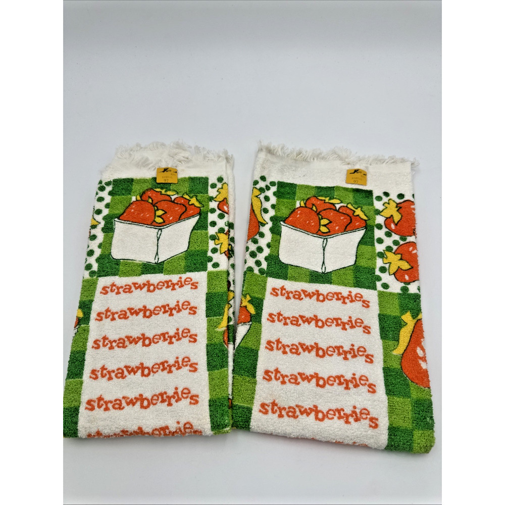 2 Vintage Strawberries Terrycloth Kitchen Dish Towel 80s Red Green Retro Kmart